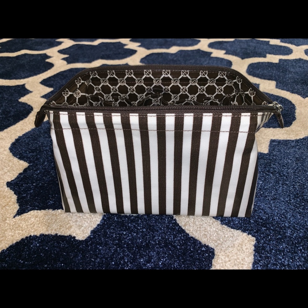Henri Bendel Cosmetic case